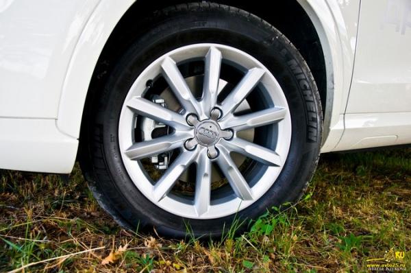 Премиум-кроссовер Audi Q3: тест-драйв